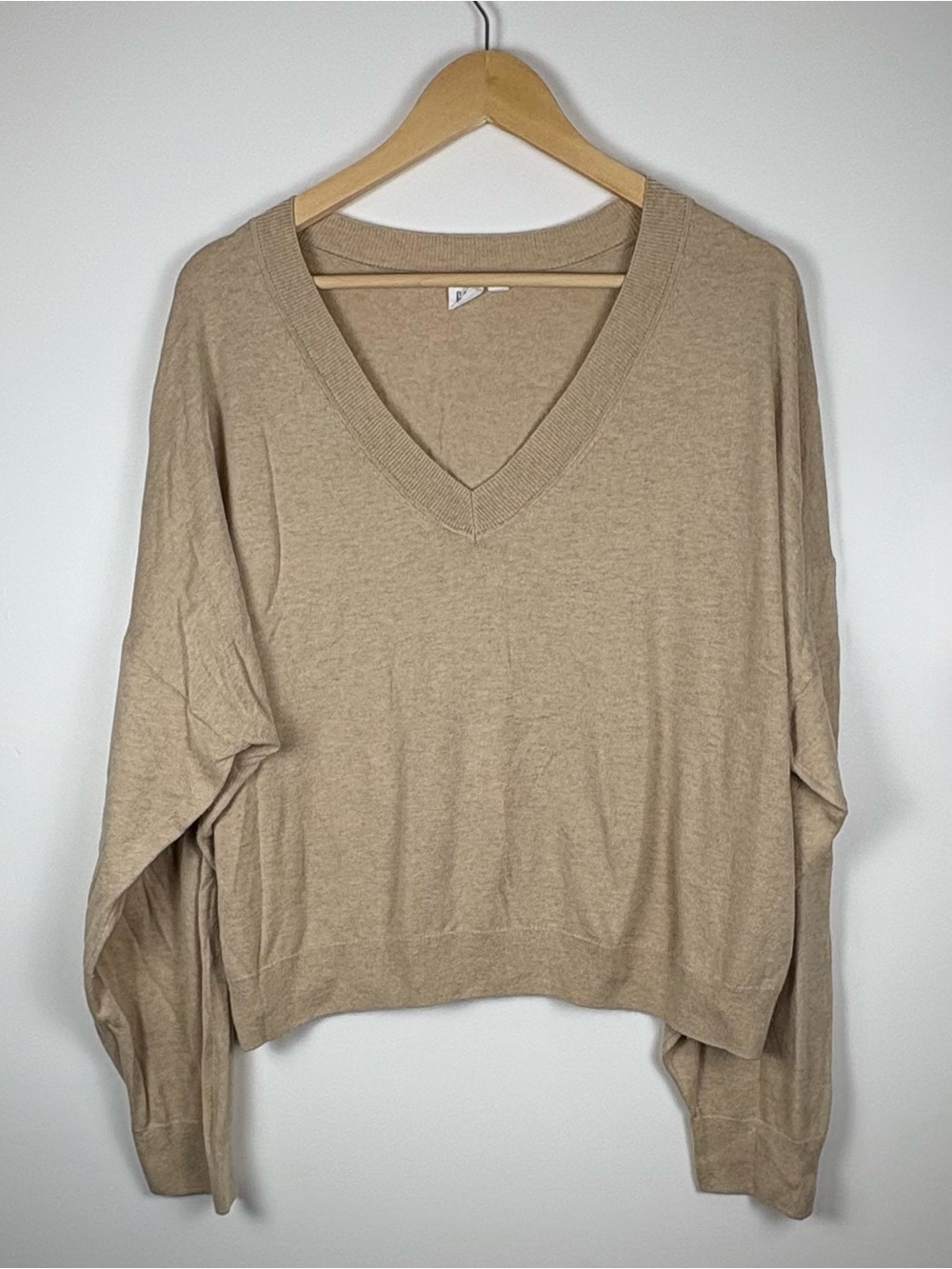 Gap Women’s Oatmeal Beige V-Neck Slouchy Lightweight Knit Sweater Size XXL